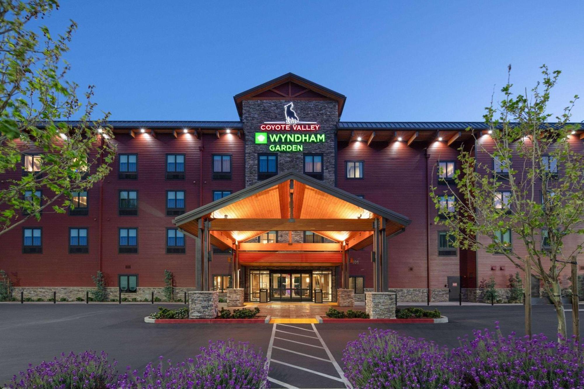 Wyndham Garden Redwood Valley - Ukiah Dış mekan fotoğraf